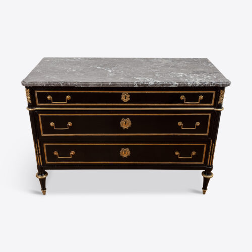 early 18th century commode