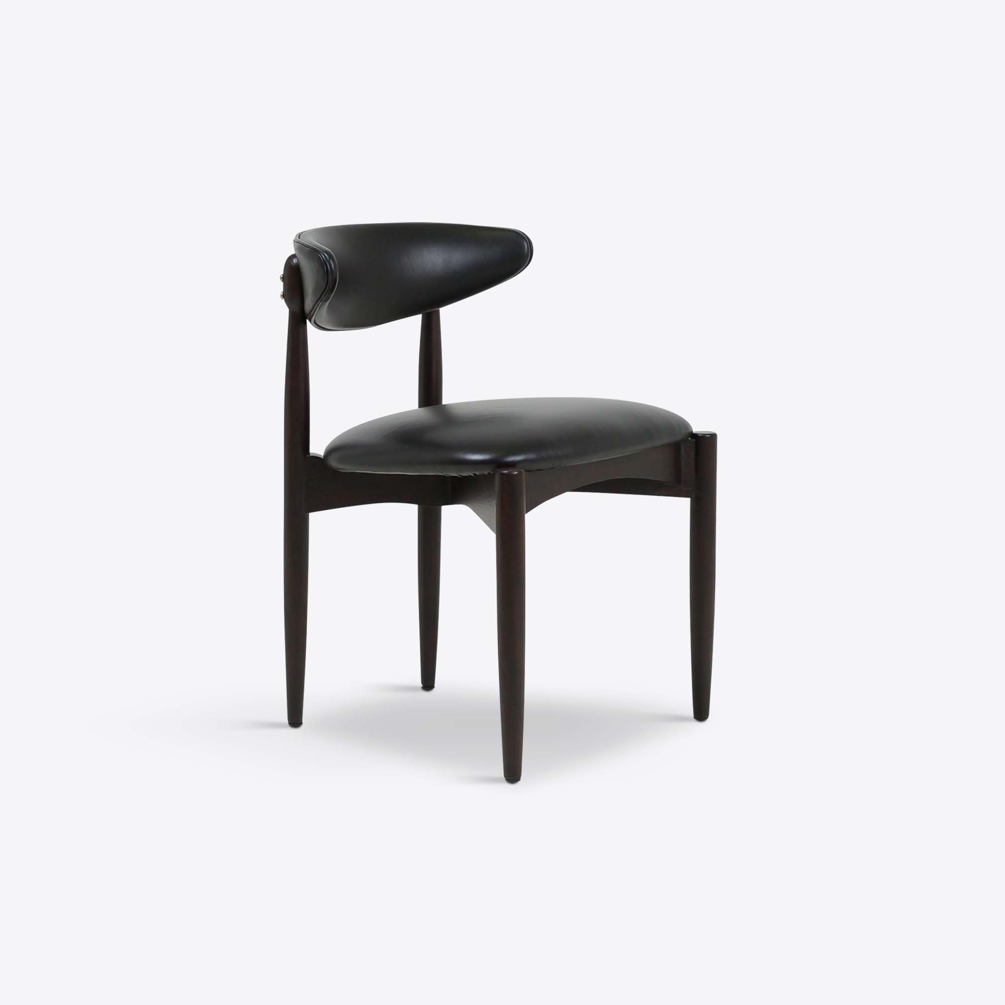 Copenhagen black leather dining chair in mid-century style